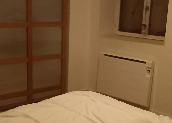 Maison Calme Quarto em Acomodações Particulares